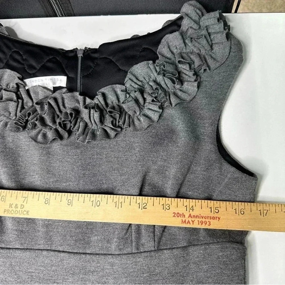 London Times Womens Shift Dress 10P Gray Ruffled Sleeveless Unlined Zip Closure - Picture 8 of 9